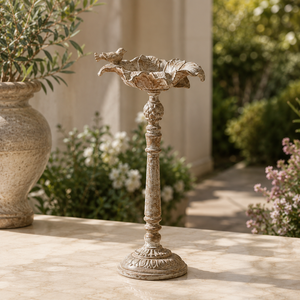 Soporte para Baño de Pájaros de Poliresina Estilo Antiguo con Escultura de Pájaro, Decoración de Jardín, Resistente al Agua, para Uso en Exteriores - Product Image 1