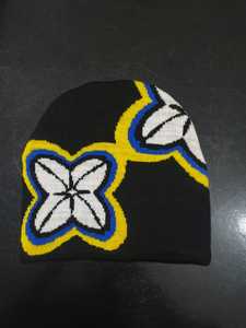 Gorros de Invierno Tejidos Cálidos y Coloridos Unisex para Adultos de Alta Calidad OEM, Gorro de Punto Grueso con Diseño de Estrella Jacquard Personalizado - Product Image 4