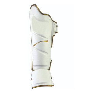 Protège-tibias haute performance avec construction durable pour l'entraînement sportif, la compétition et le développement athlétique - Product Image 2