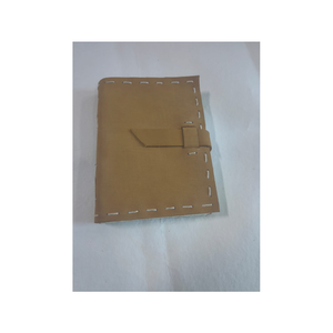 Carnet en cuir cousu main avec papier fait main, couverture en cuir artisanal pour l'écriture - Product Image 1