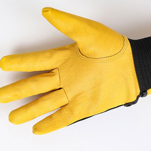 Multi purpose assembly <b>gloves</b> offering clean handling and flexible use for <b>light</b> duty - Product Image 2
