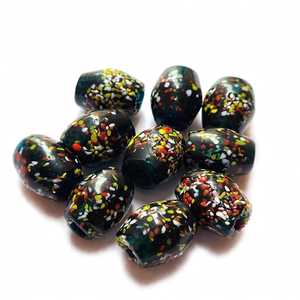 Perles de verre artisanales en gros, base noire, effet éclaboussures, points blancs multicolores, forme ovale, perles africaines pour bijoux - Product Image 3