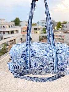 Blue Floral Pattern Textile Duffel <b>Bag</b> Large Capacity Zipper Closure Travel Weekender <b>Bag</b> - Product Image 3