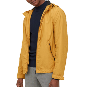 Custom Men's Winter Quilted Windbreaker Jacket Waterproof Windproof Eco-Friendly Breathable High Street Style - Product Image 4