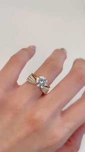 Anillo de Diamante Solitario de Corte Redondo de Lujo de 1.01ct con Banda Abierta, Cultivado en Laboratorio, Oro Amarillo de 14K, Regalo Perfecto para Boda o Sorpresa - Product Image 4