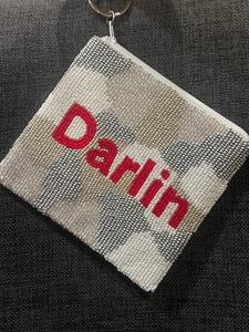 Monedero Artesanal con un Atractivo Diseño de Cuentas, Disponible a Precio de Mayoreo - Product Image 2