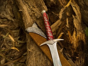 Cuchillo de caza largo hecho a mano con punta de lanza de acero al carbono, mango de cuero, hoja recta, funda, grado DIY, 32 pulgadas, marca personalizada ODM - Product Image 2