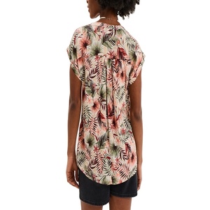 เสื้อเบลาส์ผ้าเครปแขนสั้นสีเขียวกากีสำหรับผู้หญิง น้ำหนักเบา ระบายอากาศได้ดี สวยสง่า สวมใส่สบาย เหมาะสำหรับใส่ทำงานหรือลำลอง แฟชั่นฤดูร้อน - Product Image 2