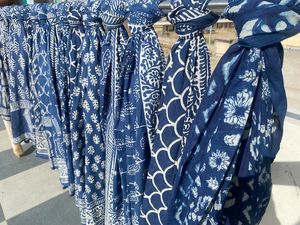Best Selling Popular Soft Lady Design Cotton Beach Towels Comfortable Printed Custom Logo Printing Beach <b>Sarong</b> Towel - Product Image 3