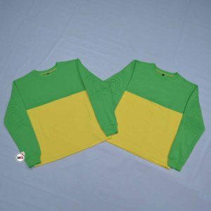 เสื้อสเวตเชิ้ตคอกลมผู้ชาย สีเขียวเหลือง ตัดต่อสี ทรงปกติ สวมใส่สบาย แขนยาว ผ้าถัก สตรีทแวร์ คุณภาพดี - Product Image 5
