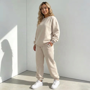 ชุดเซ็ตเสื้อสเวตเชิ้ตคอกลมสีเบจสำหรับผู้หญิง แขนยาว สีพื้น ทรงหลวม สวมใส่สบาย กางเกงจ็อกเกอร์ ผ้าฝ้าย 100% ระบายอากาศได้ดี - Product Image 2