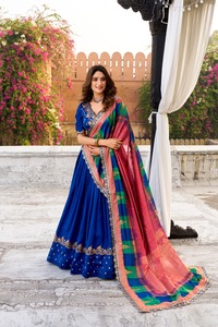 Nouvelle tenue de fête en soie Vichitra, Lehenga Choli avec broderie de paillettes et fils. - Product Image 2