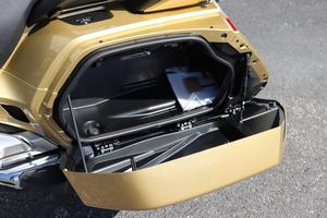 Special Offer 2025 Gold Wing Tour Six-speed manual 1833cc Liquid-cooled gasoline Touring <b>Motorcycle</b> in stock ready to export - Product Image 3