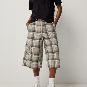 Pantalones Cortos Cargo de Algodón 100% Personalizados OEM para Mujer, de Cintura Alta, Transpirables, Ecológicos, de Secado Rápido, Lavado Oscuro, con Botones, Casuales, Lisos - Product Image 4