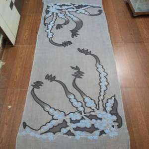 Chal de Lana Merino 100% Suave y Cálido, Diseño Artístico, Elegante y Moderno para Mujer, 70x180cm, Secado Rápido y Transpirable, para Todas las Temporadas - Product Image 1