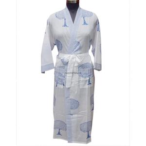 Bata Kimono Larga de Algodón 100% Ecológico para Mujer, con Estampado de Árboles Azules, Cuello en V y Manga Tres Cuartos, Ropa de Dormir Casual - Product Image 1