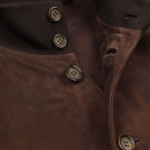 Chaqueta de Motero de Moda para Hombre, Ecológica, de Cuero PU, Personalizada OEM, Color Marrón Oscuro, para Invierno, con Cuello Alto y Logotipo Frontal - Venta al Por Mayor - Product Image 4