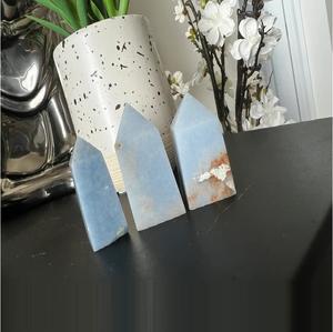 Obelisco de Cristal Angelita Natural Chakralume, Torre de Piedra Preciosa Azul Pulida a Mano para Meditación, Reiki, Sanación Energética de Chakras, Feng Shui - Product Image 5