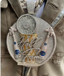 Collar con Colgante de Moissanita Personalizado, Estilo Hip Hop, con Logotipo, Letra o Nombre, con Diamantes VVS y Cadena con Incrustaciones de Moissanita - Product Image 1