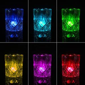 RGB Multicolor Venta al por mayor Batería pequeña Luz sumergible subacuática LED IP68 Luz Led impermeable para piscina - Product Image 4