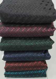Tissu jacquard en polyester 100% à motif tressé, 150 GSM, largeur 58 pouces, pour blazer, vêtements ethniques et vêtements de mode - Product Image 2