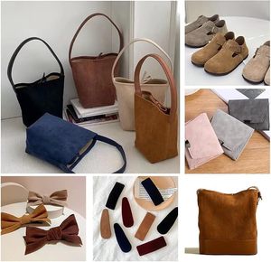 Cuir de vachette souple bordeaux massif en suède fendu pour meubles, vêtements et accessoires - Product Image 5