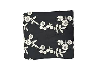Tela de algodón negro con apliques 3D bordados, diseño floral blanco con rayas y flores en relieve, material para vestidos, más vendida. - Product Image 5