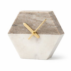 Horloge de bureau en marbre de luxe, accents en laiton modernes, formes géométriques, décoration d'intérieur unique pour le bureau, le salon et comme cadeau, blanc élégant - Product Image 2