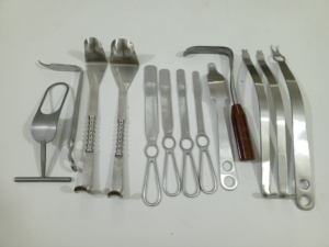 ชุดเครื่องมือผ่าตัดกระดูกไหล่แบบสากล ยี่ห้อ Dentavex ได้รับการรับรองมาตรฐาน CE ISO รับประกัน 2 ปี พร้อมคู่มือการใช้งาน - Product Image 1