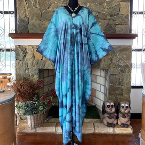 Caftán de Rayón con Estampado Tie Dye Turquesa, Vestido Maxi Bohemio, Talla Grande, Traje de Baño para Playa - Product Image 1