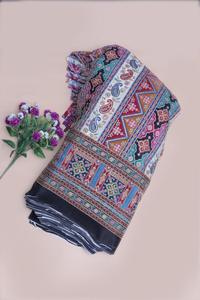 ผ้าเครปสีขาวลายเรขาคณิตพิมพ์ลายชนเผ่าธรรมชาติ พร้อมขอบลายเพสลีย์ สำหรับทำชุดคุर्ติ - Product Image 2