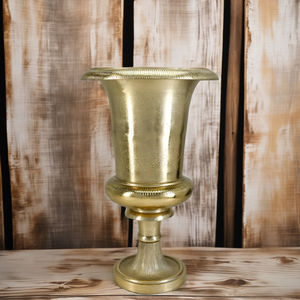 Florero de metal decorativo de estilo costero de alta resistencia elegante y hecho a mano para bodas y estilo interior - Product Image 3