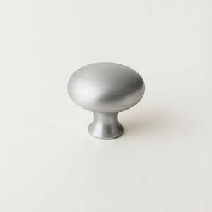 Bouton de meuble encastré rond en aluminium brossé avec dessus circulaire et finition argent satiné pour armoires de cuisine contemporaines - Product Image 2