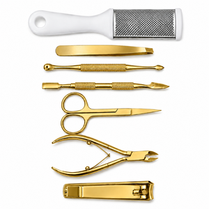 Kit de manucure professionnel 7 en 1 en acier inoxydable, outils de manucure de luxe durables, ensemble portable pour adultes avec coupe-ongles et ciseaux - Product Image 1