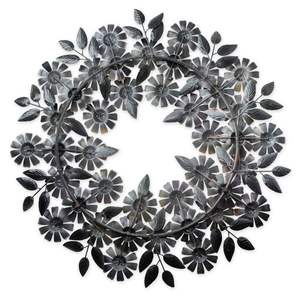 Guirnalda de metal con forma de mariposa arcoíris para montar en la pared exterior - Product Image 4