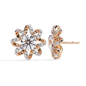 Pendientes de Diamantes para Mujer, Corte Brillante Redondo, Diseño Halo, Oro Blanco de 18K, Estilo Clásico - Product Image 4