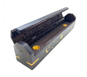 Boîte à encens en bois noir Steen faite à la main avec motif lune et étoile pour usage religieux, diffuseur d'aromathérapie en bois de style chinois - Product Image 1