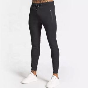 Couleurs personnalisées pour hommes survêtements de gym en polyester à manches longues noir foncé ajusté jogging ensembles de maternité hiver conception OEM prix bas - Product Image 3