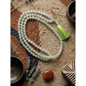 Bracelet Mala Spirituel en Aventurine Verte Fait Main / Collier en Cristal - Vente en Gros de Jaipur, Inde - Product Image 3