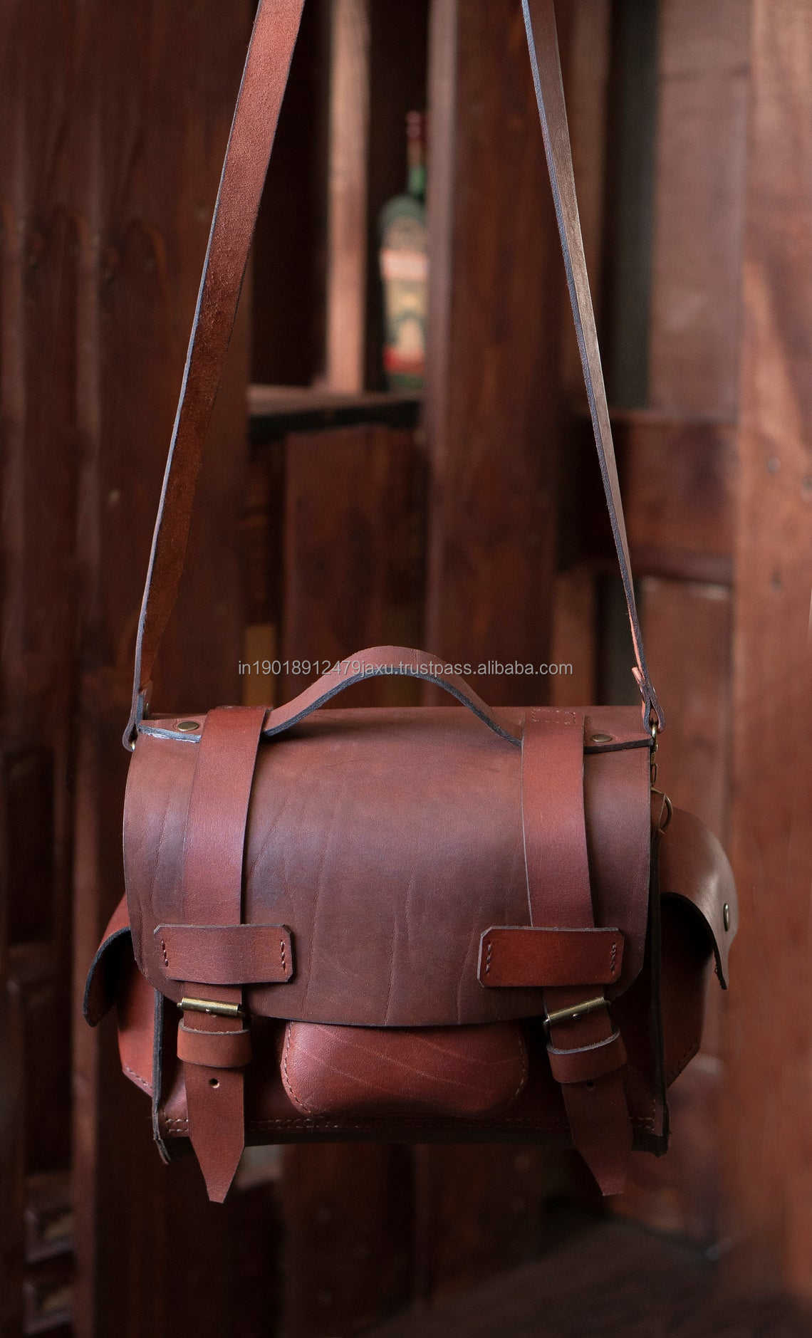 สีน้ำตาลเข้ม