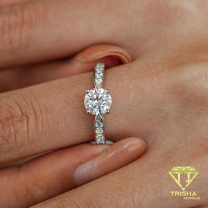 Anillo de compromiso de moissanita de corte redondo, anillo solitario de plata de ley, joyería de boda elegante, regalo clásico de lujo para mujer - Product Image 5
