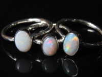 Bague en argent sterling 925 sertie d'un opale australien multi-feu de 7-9 mm, certifiée par un tiers PMEGEMSBEADS, cabochon lisse