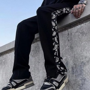 Pantalon de jogging pour hommes en gros, motif cachemire à bandes latérales, taille à cordon de serrage, coupe ample, décontracté, pour l'entraînement, noir, style streetwear - Product Image 3
