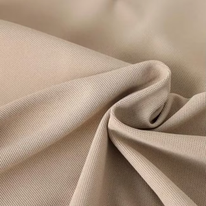 Polo de golf pour homme sur mesure, de haute qualité, imprimé et brodé, en tissu uni, avec revers, collection été 2026 - Product Image 4