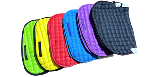 COSTA SPORTS Almohadilla de Montar a Caballo Acolchada con Logotipo Personalizado Multicolor, Suave, Cómoda y Transpirable, de Satén - Product Image 2