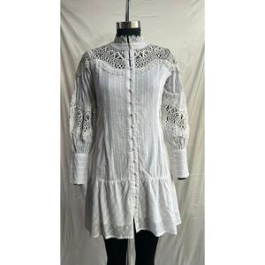 Robe Courte Blanche Indienne pour Femmes, Vêtement de Nuit à Manches Longues avec Décoration en Dentelle, pour un Look Élégant - Product Image 1