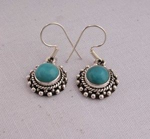 Boucles d'oreilles pendantes vintage en turquoise naturelle du sud-ouest, en argent massif 925, style ethnique texturé, bijoux artisanaux - Product Image 5