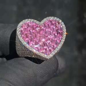 Anillo de Sello Personalizado Estilo Hip Hop con Baño de Rodio y Moissanita, Diseño de Corazón Iced Out, para Mujer y Hombre, Joyería Fina India - Product Image 1