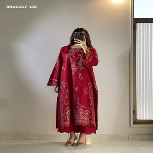 Conjunto de traje largo con bordado y borde festoneado de diseñador Mul Chanderi, con pantalón palazzo y dupatta, para mujer, exportador de moda. - Product Image 1
