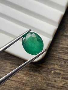 ZUBEDA GEMS JEWELRY พลอยมรกตธรรมชาติทรงรีสีเขียว พลอยหลวม 2.00 กะรัต พลอยแท้ประจำเดือนพฤษภาคม สำหรับทำเครื่องประดับ แหวน จี้ - Product Image 4